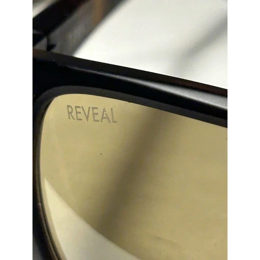 “Townie” Glade Sunglasses Tortoise Reveal Frame Polarized Lens w/ Glasses Case